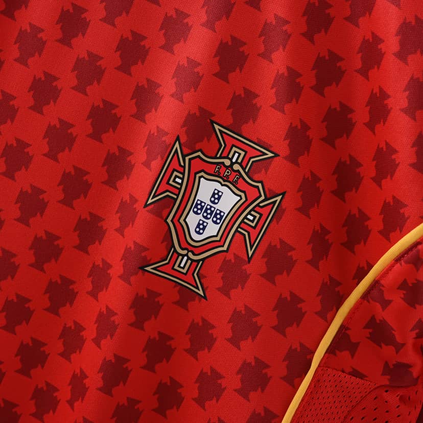 2004 Retro Portugal Home Shirt--4