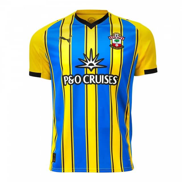 2025/2026 Southampton Away Shirt