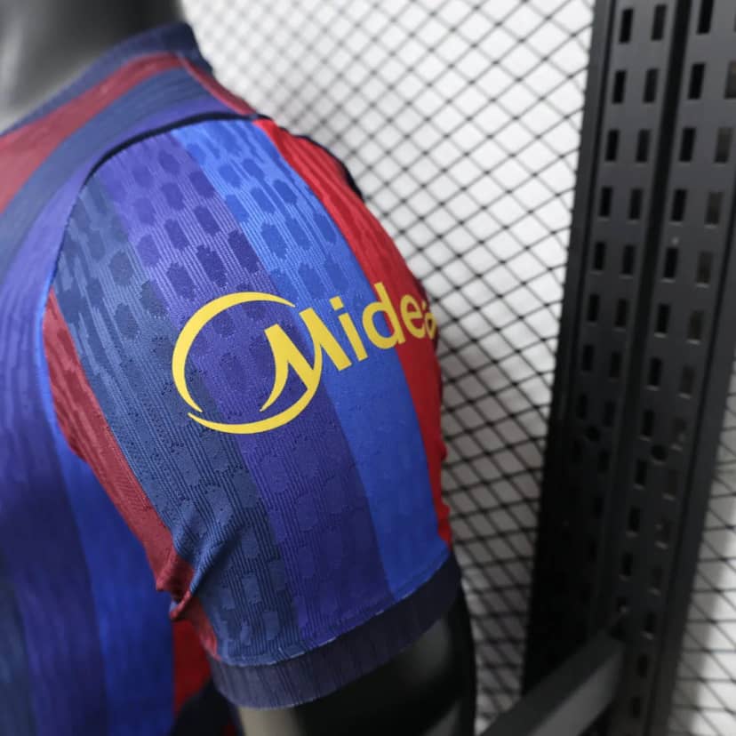 2026/2027 Player Version Barcelona Home Shirt--8