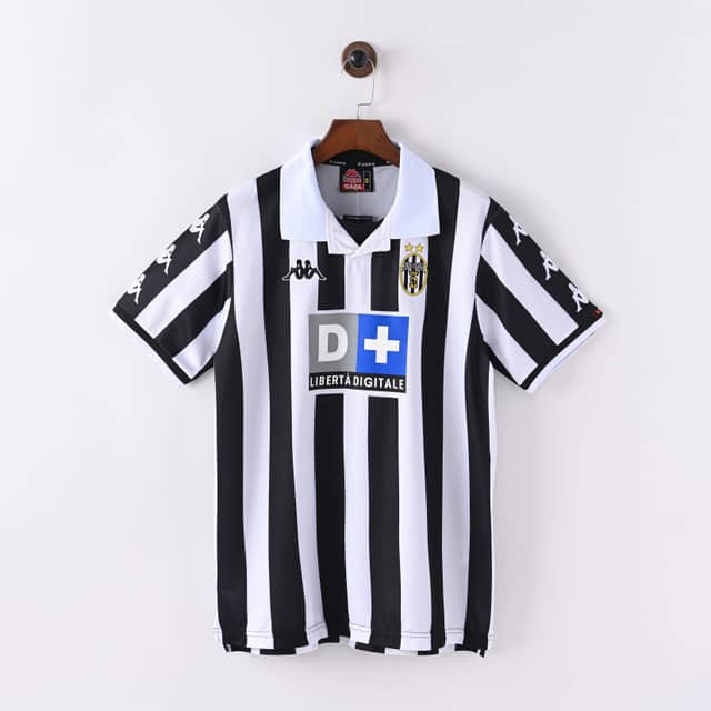 1999/2000 Retro Juventus Home Shirt