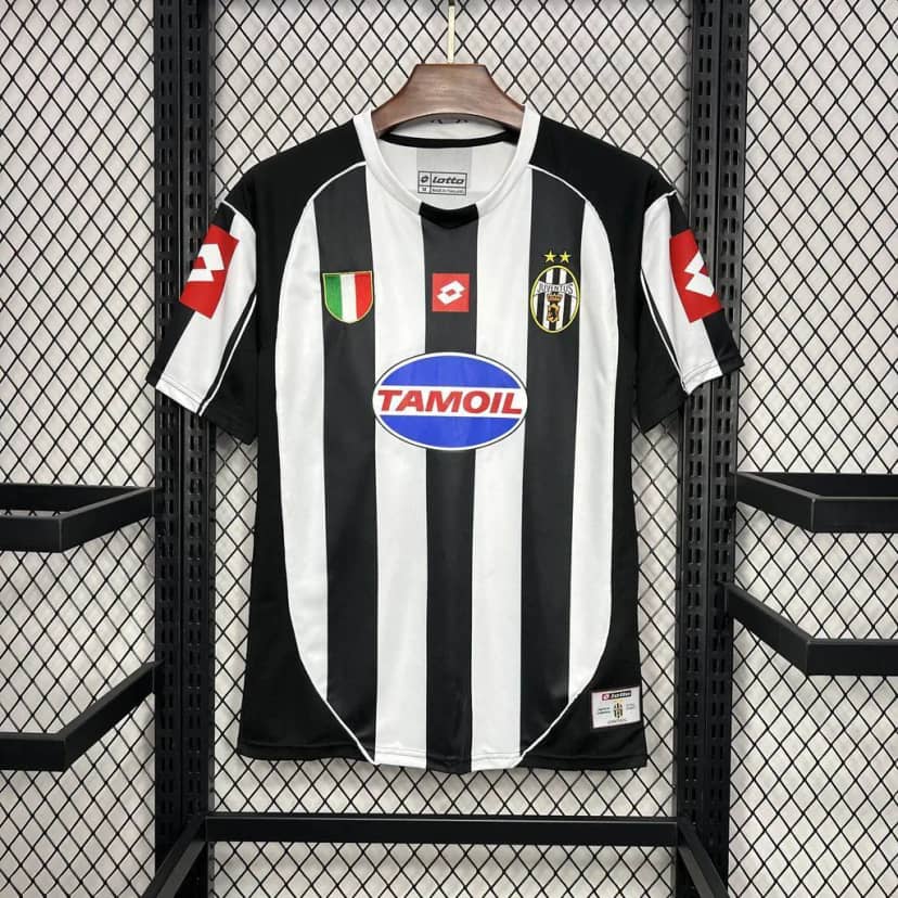 2002/2003 Retro Juventus Home Shirt
