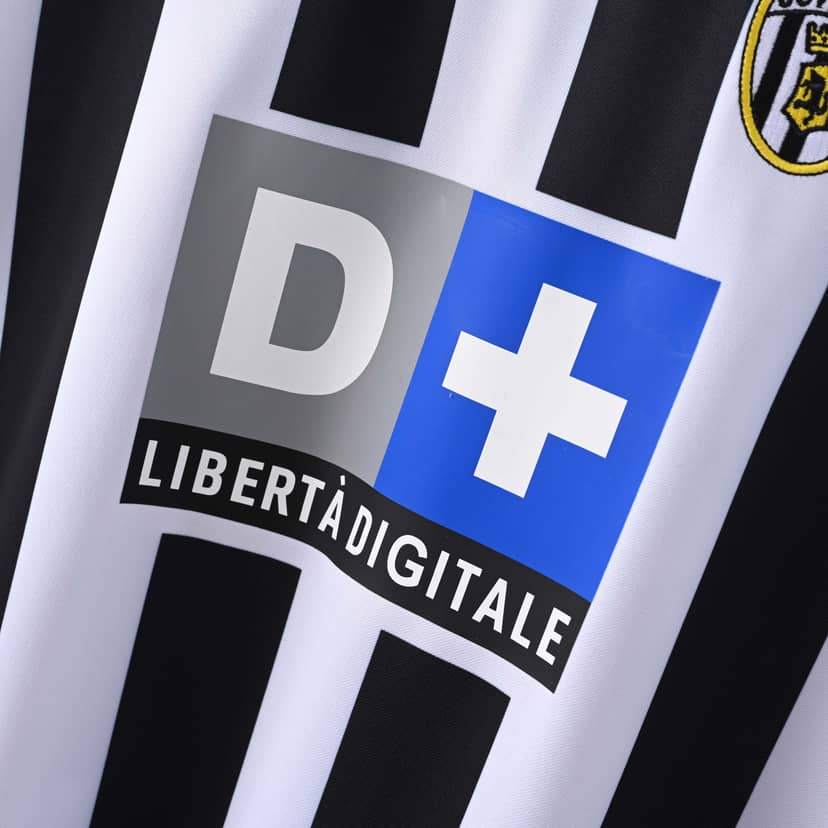 1999/2000 Retro Juventus Home Shirt--5