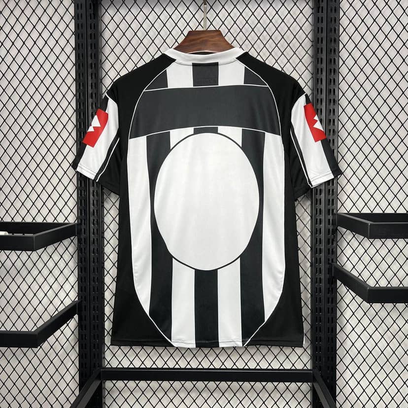 2002/2003 Retro Juventus Home Shirt--1