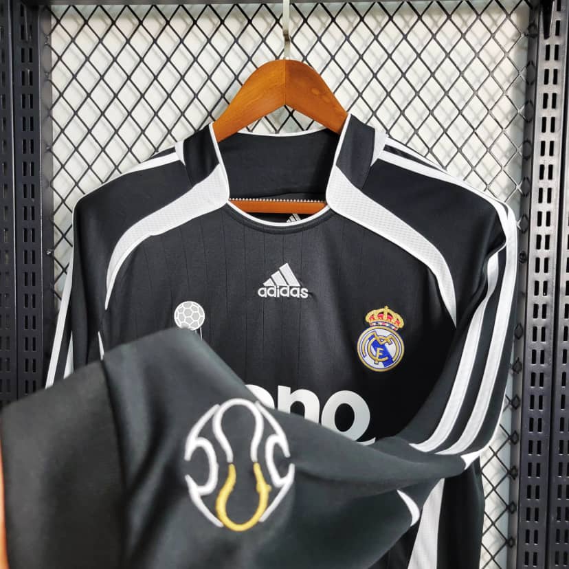 2006/2007 Retro Long Sleeve Real Madrid Away--7