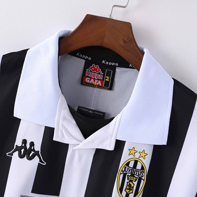1999/2000 Retro Juventus Home Shirt--2