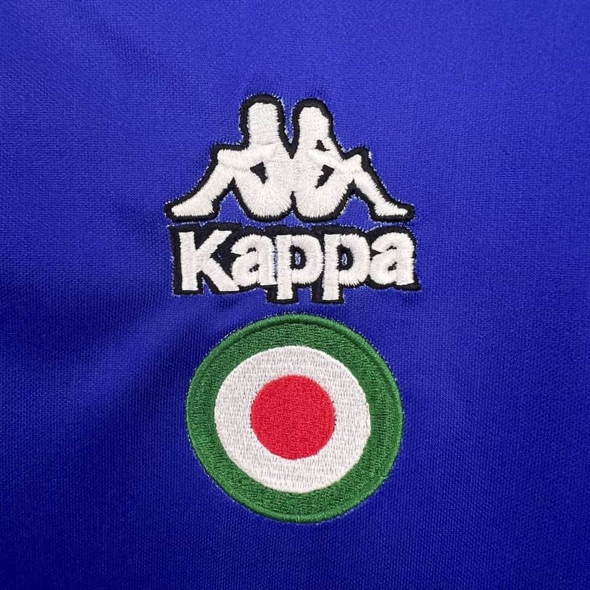 1995/1996 Retro Juventus Away Shirt--3