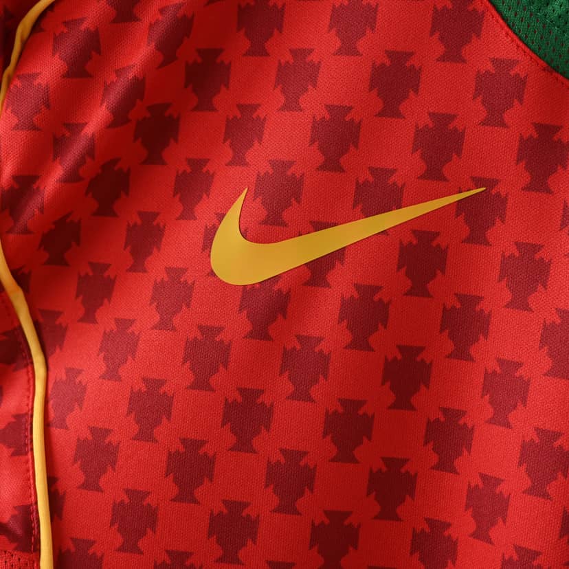 2004 Retro Portugal Home Shirt--3