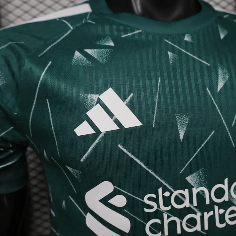 2026/2027 Player Version Liverpool Goalkeeper Green Shirt--3