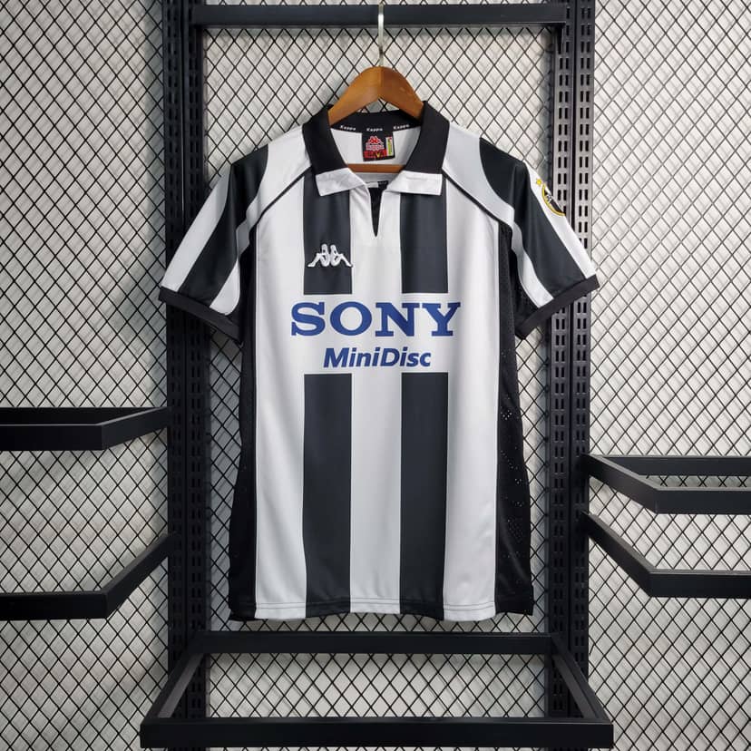 1997/1998 Retro Juventus Shirt Home
