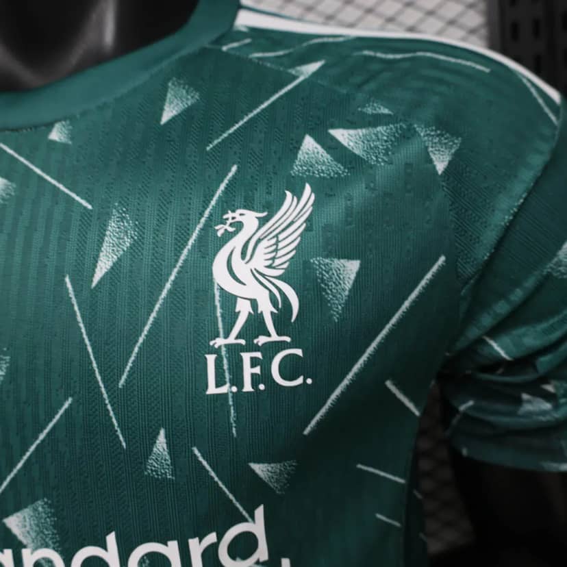 2026/2027 Player Version Liverpool Goalkeeper Green Shirt--4